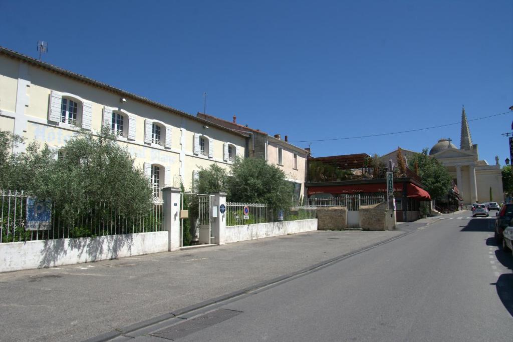 Hotel Du Cheval Blanc Saint-Remy-de-Provence Exterior photo